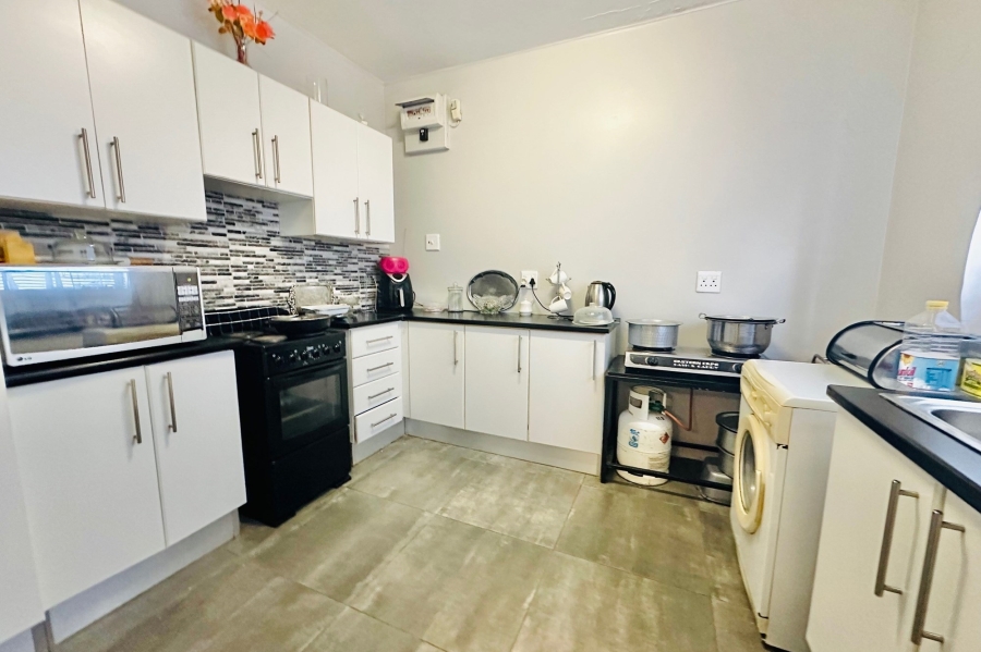 2 Bedroom Property for Sale in Francis Evatt Park Eastern Cape